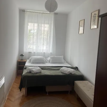 Luni Boutique Heights Old Town 2min Апартаменти Трогір